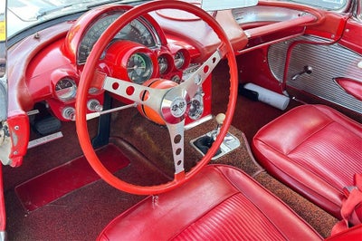 1961 Chevrolet CORVETTE CPE