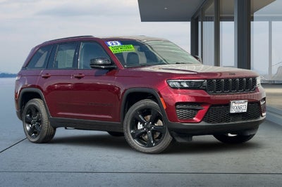 2023 Jeep Grand Cherokee Altitude
