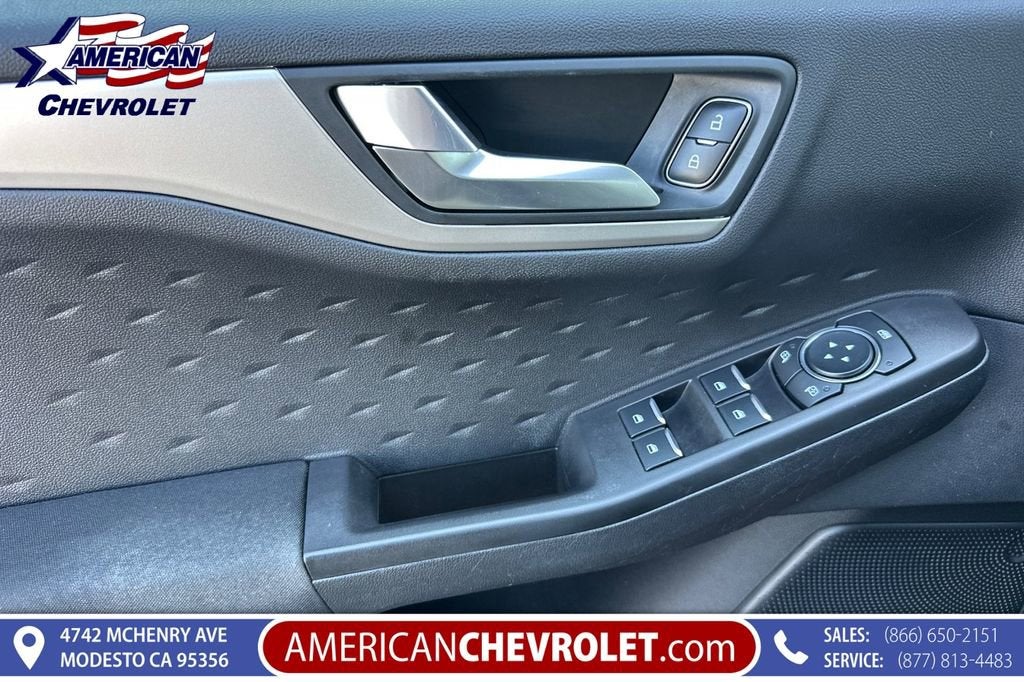2020 Ford Escape SE