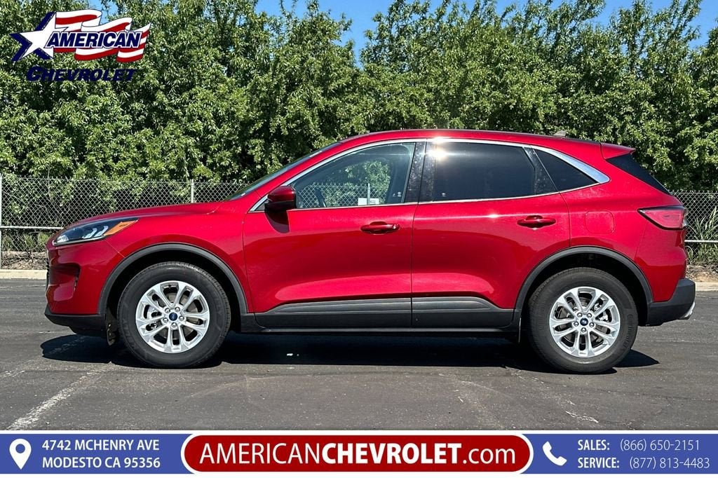 2020 Ford Escape SE