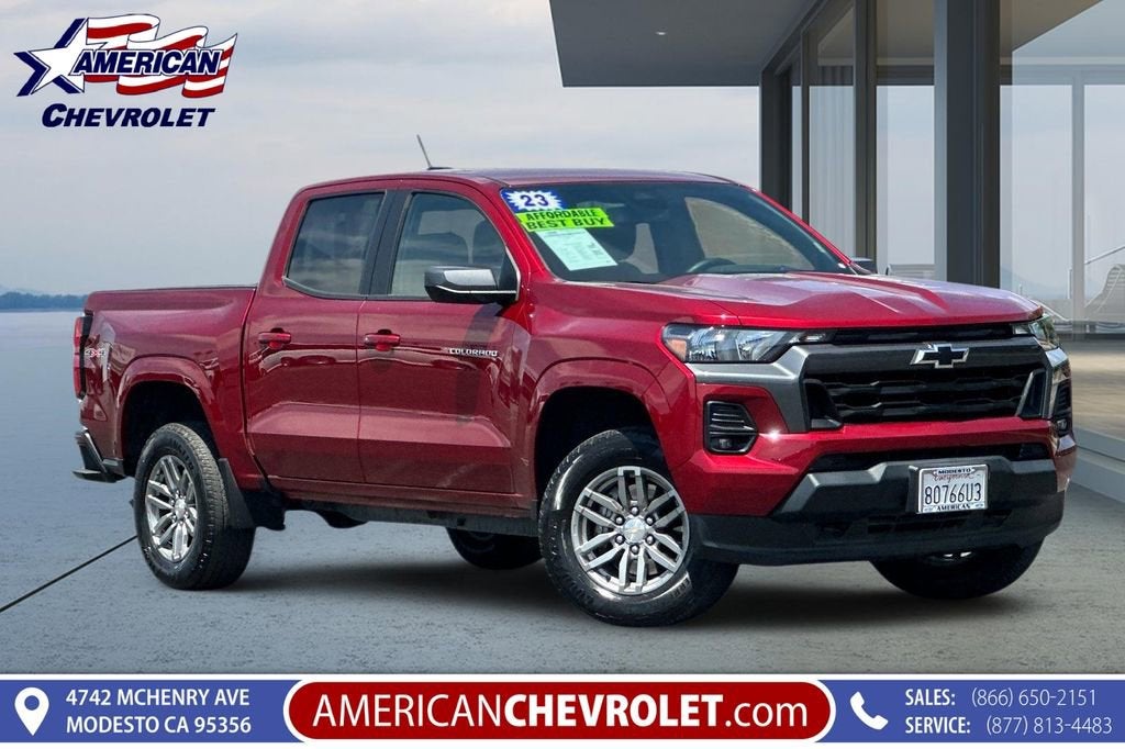 2023 Chevrolet Colorado 4WD LT Crew Cab Short Box's photo