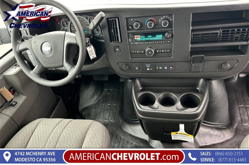 2025 Chevrolet Express Cargo 2500 WT