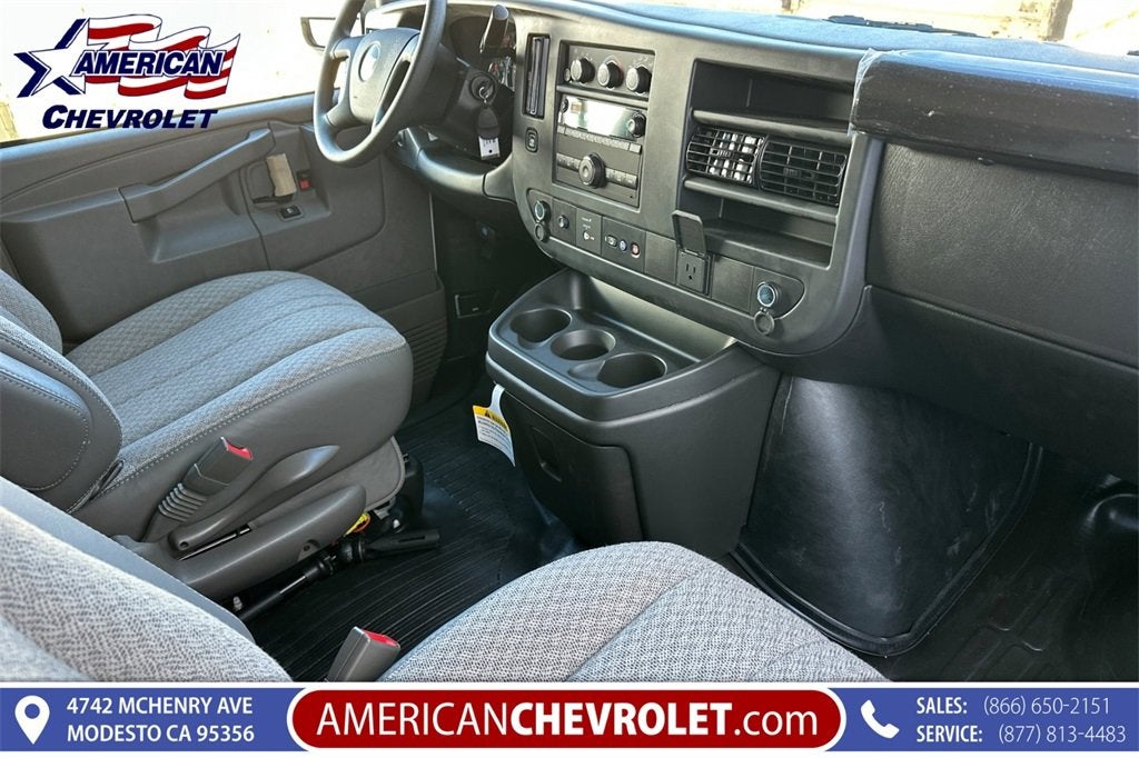2025 Chevrolet Express Cargo 2500 WT