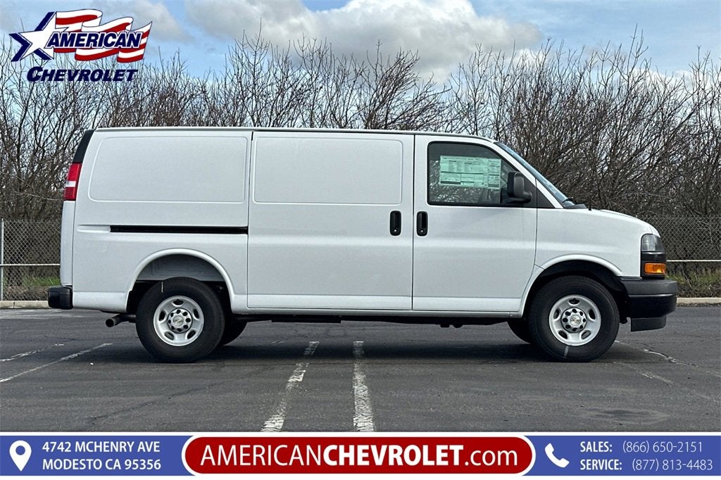 2025 Chevrolet Express Cargo 2500 WT