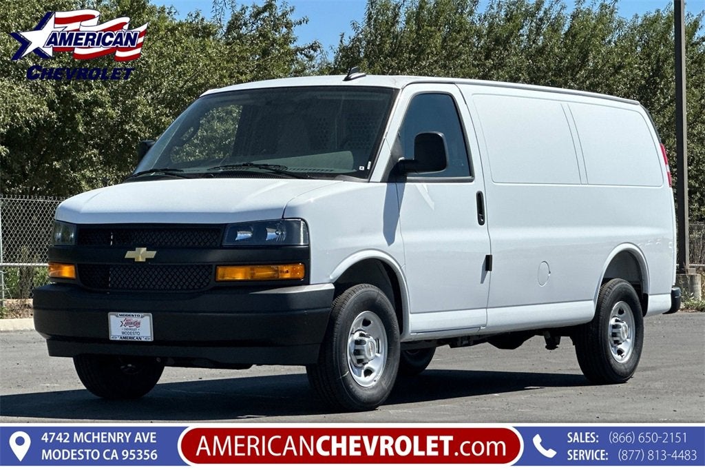 2025 Chevrolet Express Cargo 2500 WT