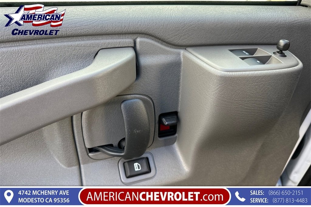 2025 Chevrolet Express Cargo 2500 WT