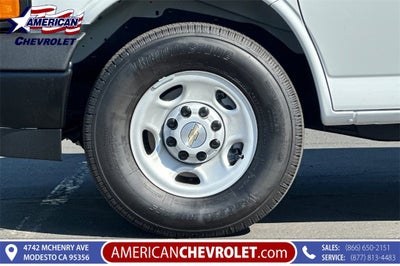2025 Chevrolet Express Cargo 2500 WT