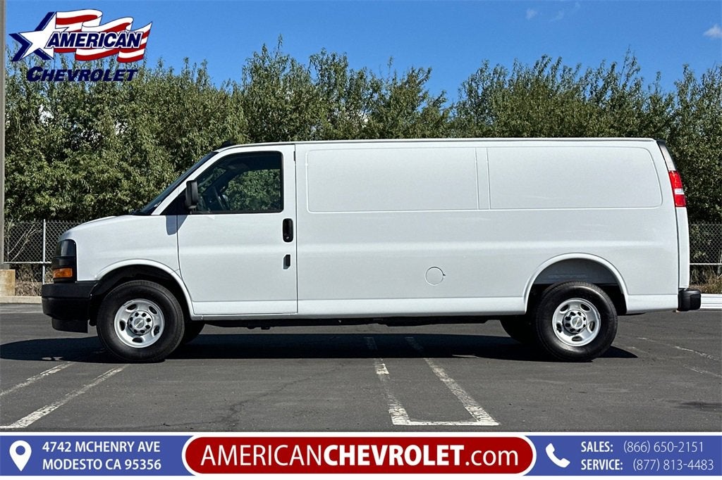 2025 Chevrolet Express Cargo 2500 WT