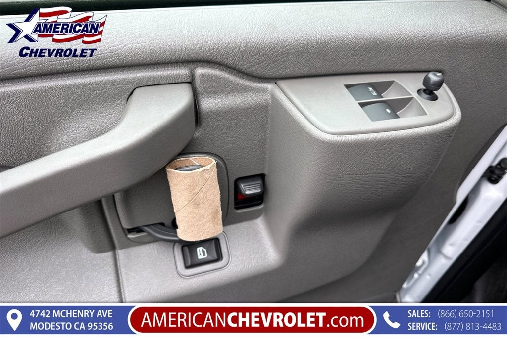 2025 Chevrolet Express Cargo 3500 WT