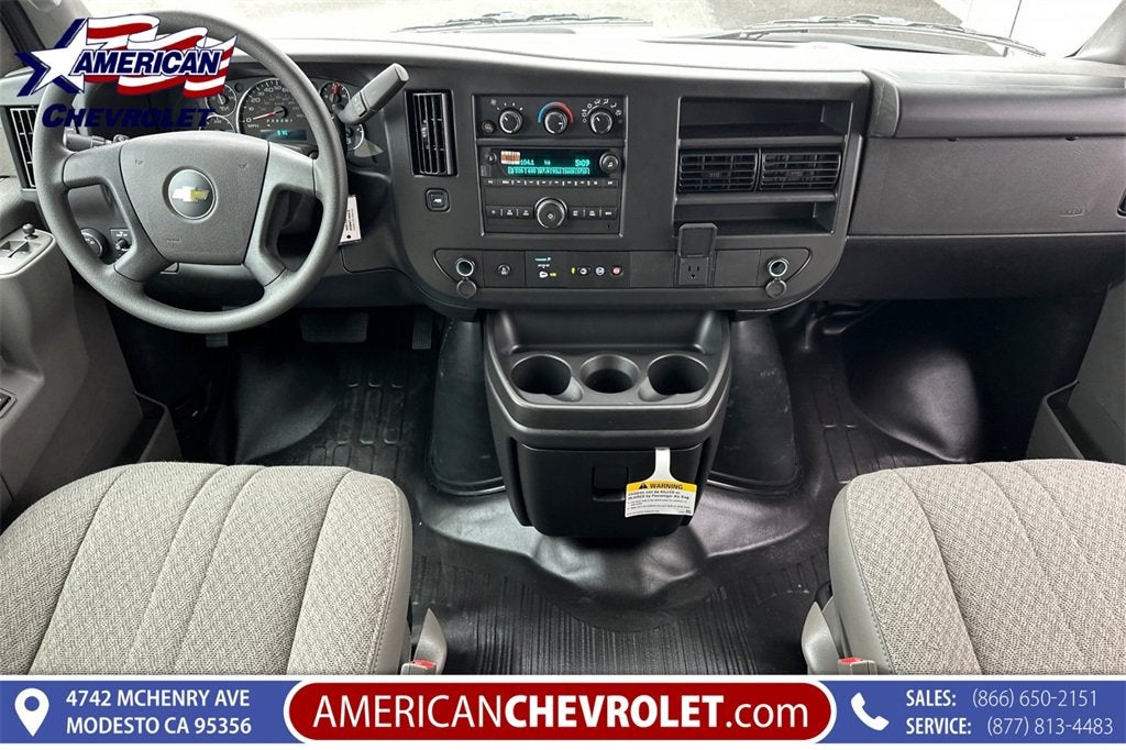 2025 Chevrolet Express Cargo 3500 WT