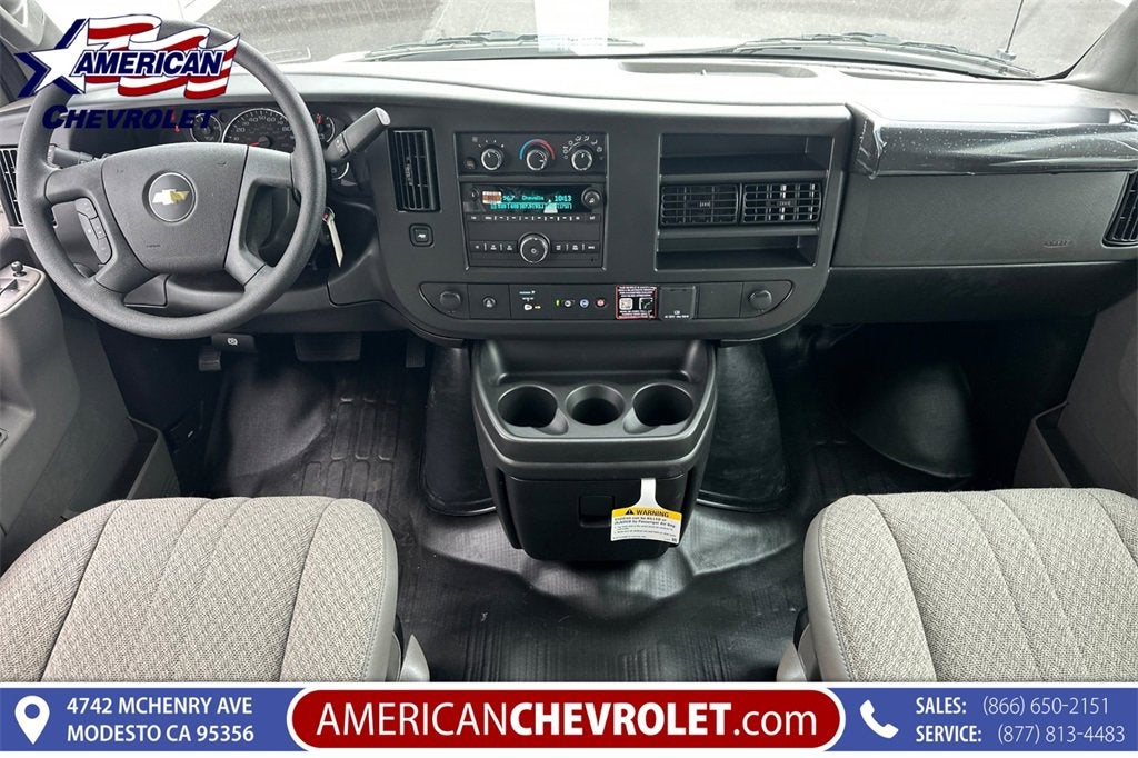 2025 Chevrolet Express Cargo 3500 WT