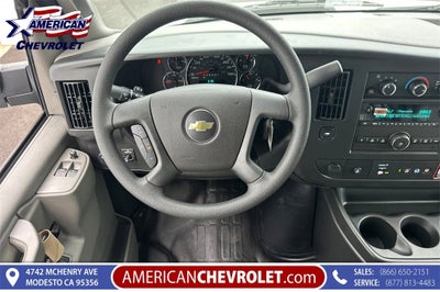 2025 Chevrolet Express Cargo 3500 WT