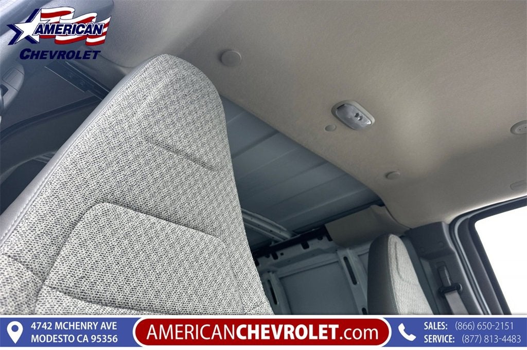 2025 Chevrolet Express Cargo 3500 WT