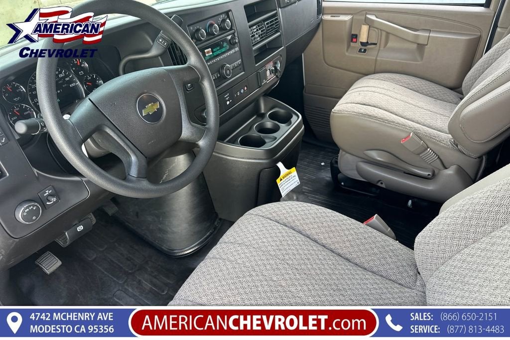 2025 Chevrolet Express Cargo WT