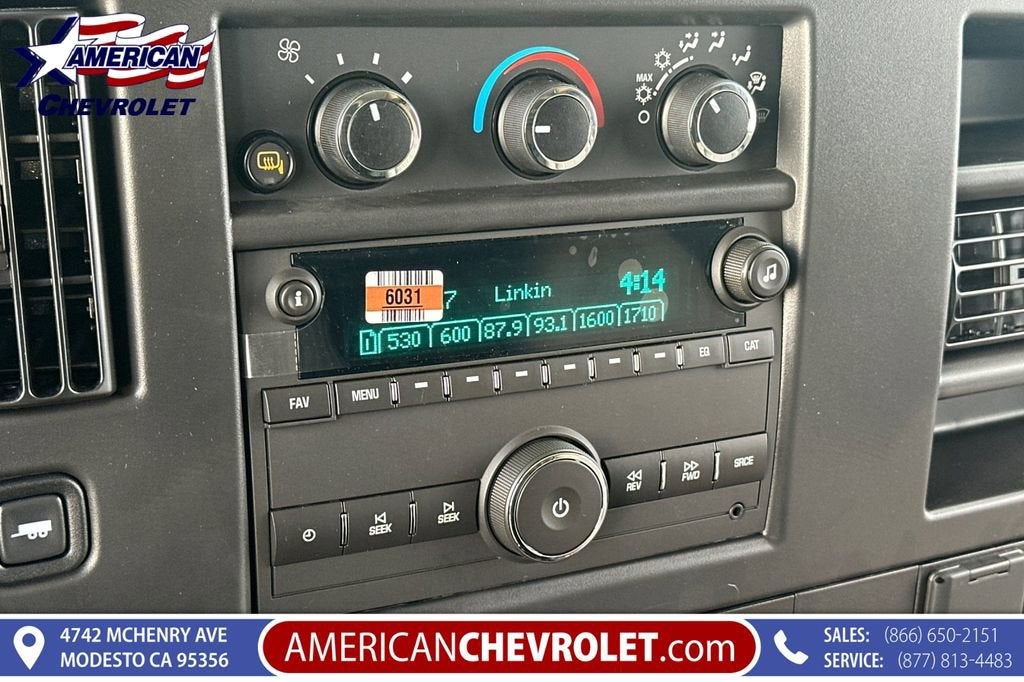 2025 Chevrolet Express Cargo WT