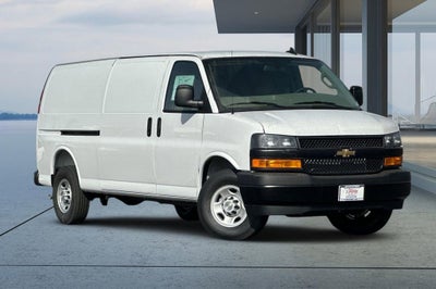 2025 Chevrolet Express Cargo WT