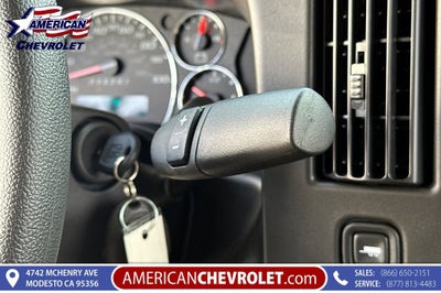 2025 Chevrolet Express Cargo WT