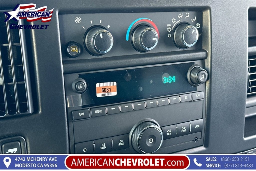 2025 Chevrolet Express Cargo 3500 WT