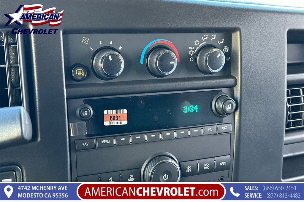 2025 Chevrolet Express Cargo 3500 WT