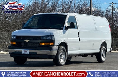 2025 Chevrolet Express Cargo 3500 WT