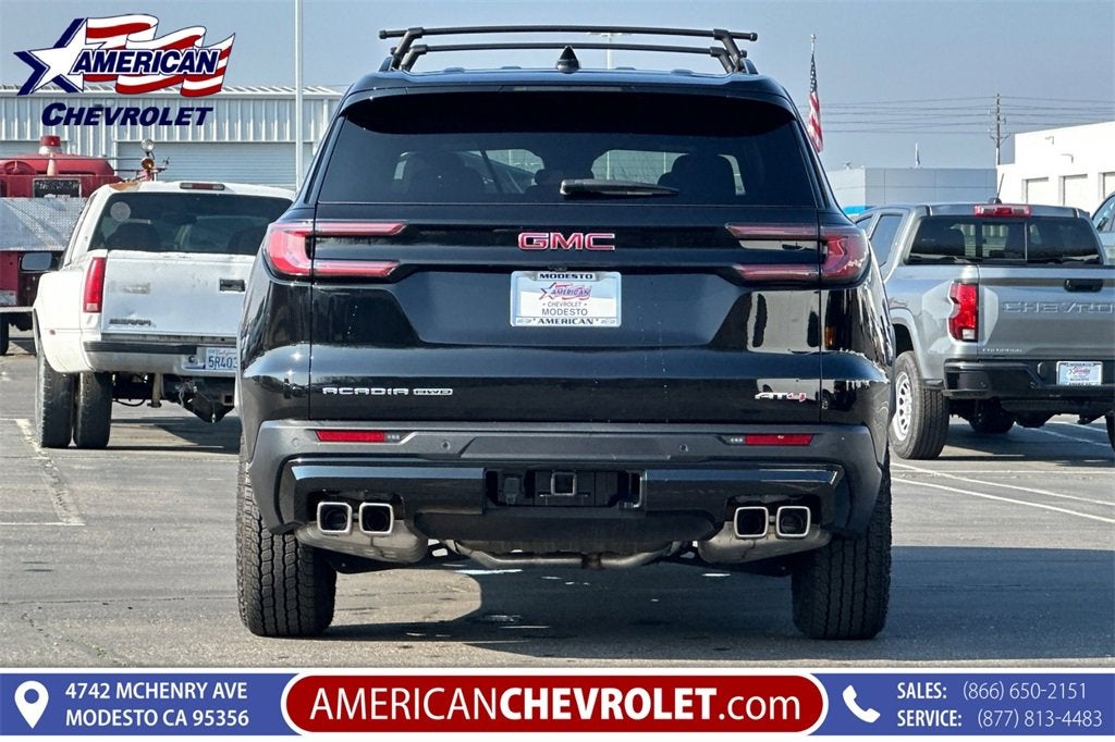2025 GMC Acadia AT4