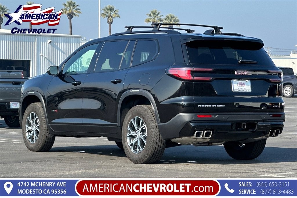 2025 GMC Acadia AT4