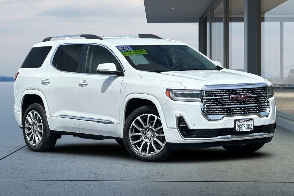 2023 GMC Acadia Denali