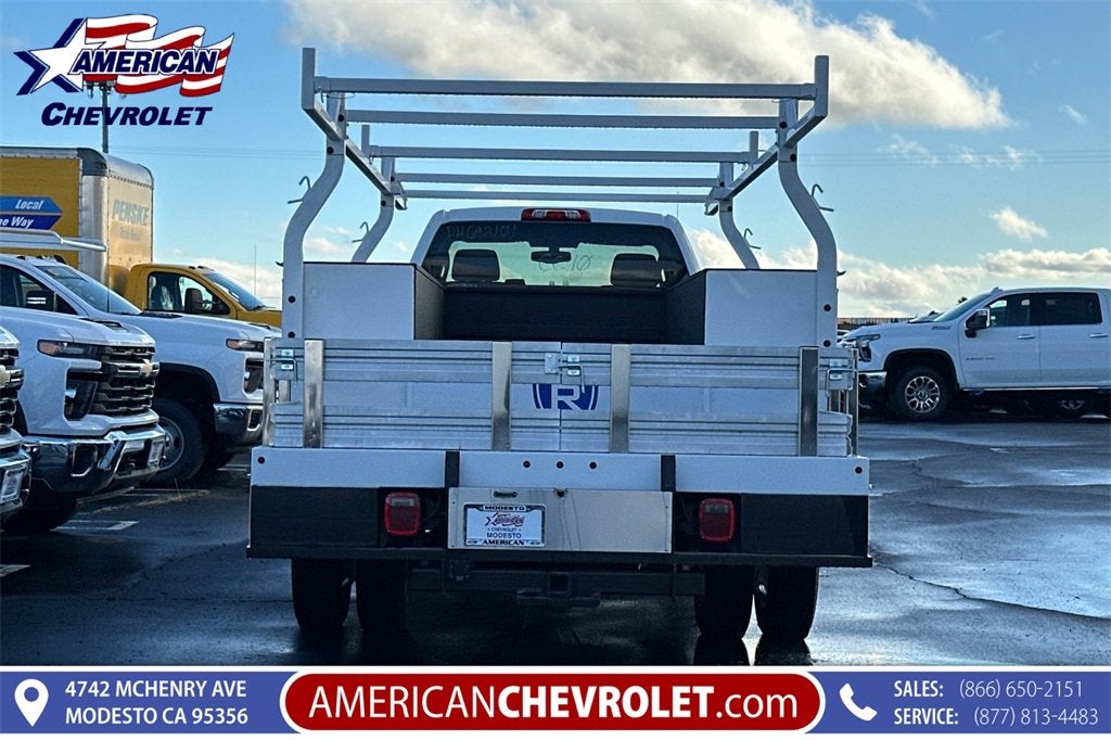 2023 Chevrolet Silverado 5500 HD Work Truck