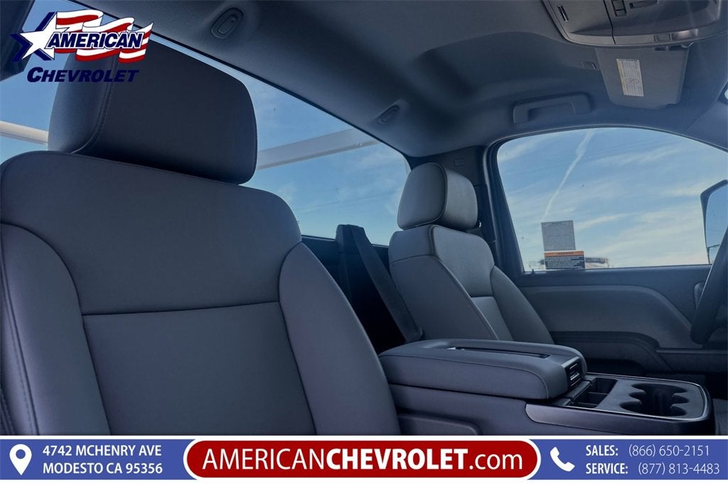 2023 Chevrolet Silverado 5500 HD Work Truck