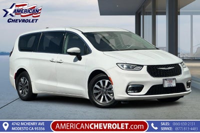 2023 Chrysler Pacifica Hybrid Touring L