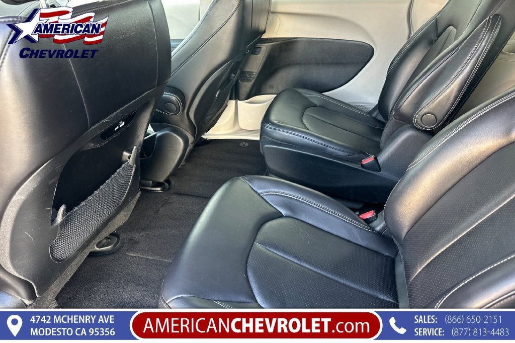 2023 Chrysler Pacifica Hybrid Touring L