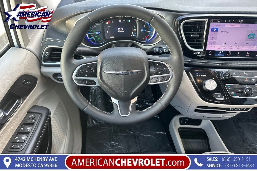 2023 Chrysler Pacifica Hybrid Touring L