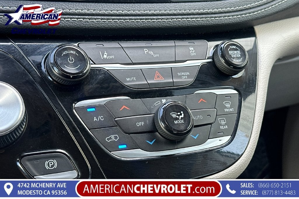 2023 Chrysler Pacifica Hybrid Touring L