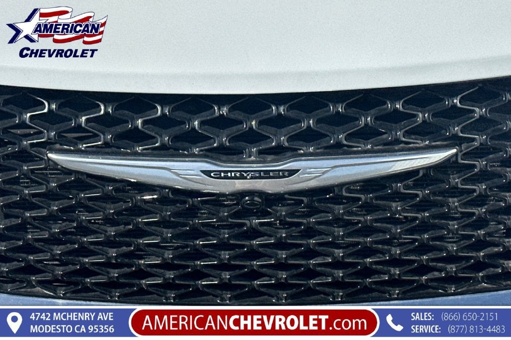 2023 Chrysler Pacifica Hybrid Touring L