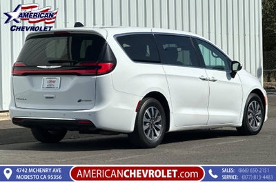 2023 Chrysler Pacifica Hybrid Touring L
