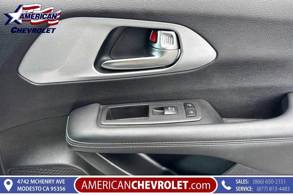 2024 Chrysler Pacifica Hybrid S Appearance Pkg