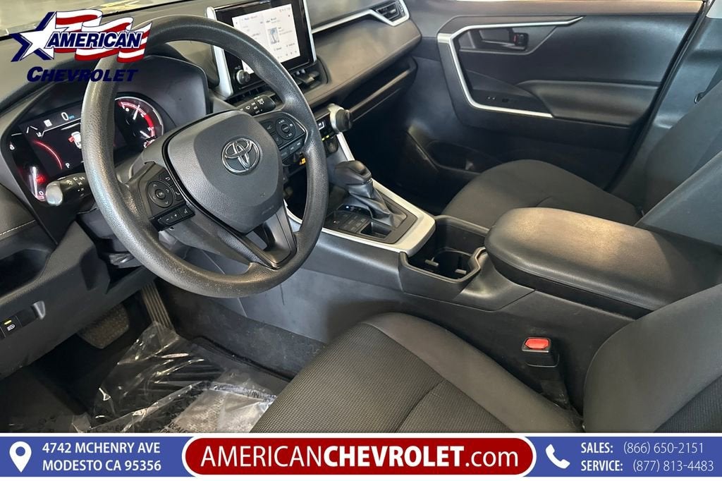 2023 Toyota RAV4 LE