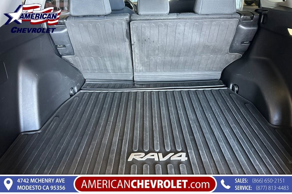 2023 Toyota RAV4 LE