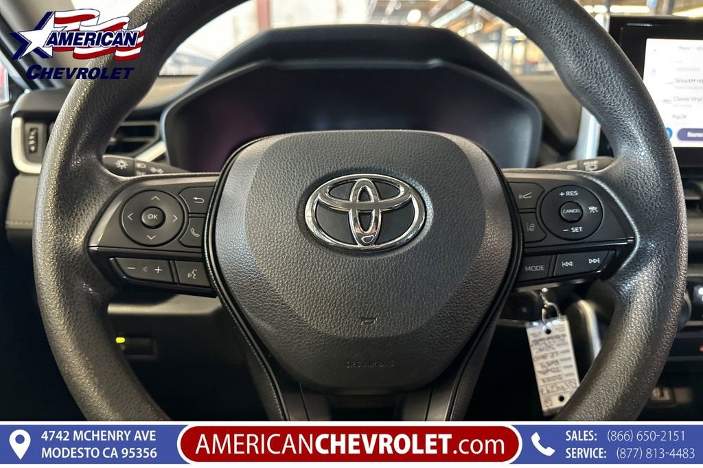2023 Toyota RAV4 LE