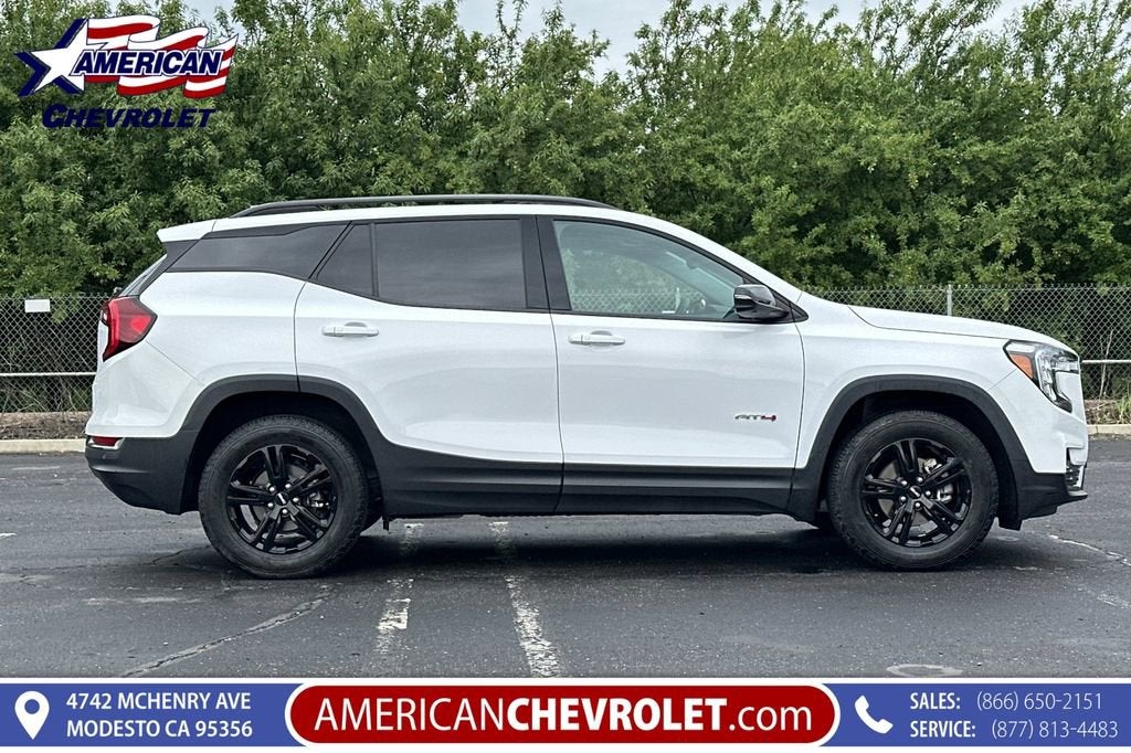 2024 GMC Terrain AT4