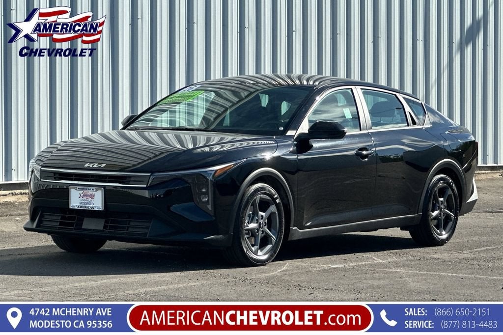 2026 Kia K4 LXS
