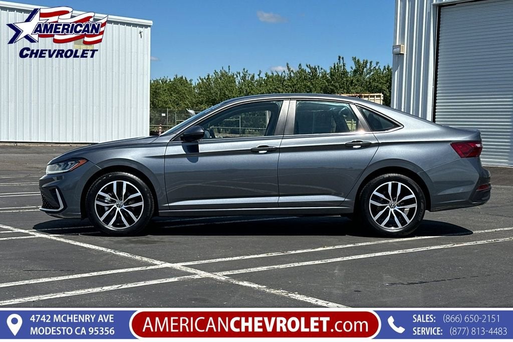 2025 Volkswagen Jetta SE