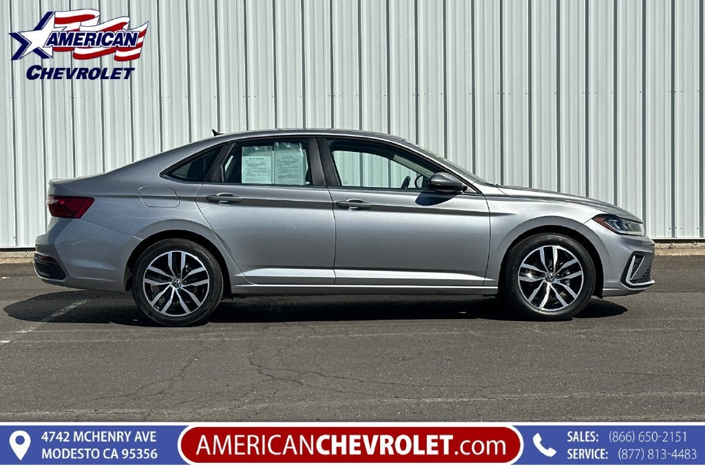 2025 Volkswagen Jetta SE