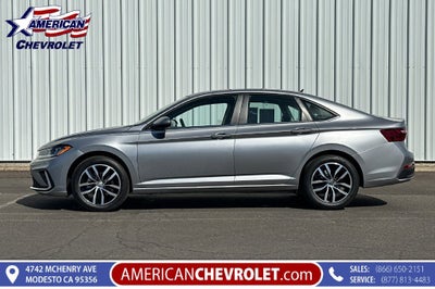 2025 Volkswagen Jetta SE
