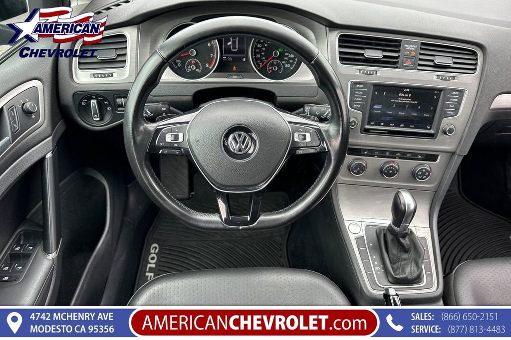 2017 Volkswagen Golf SportWagen S