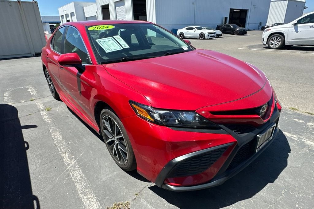 2024 Toyota Camry SE