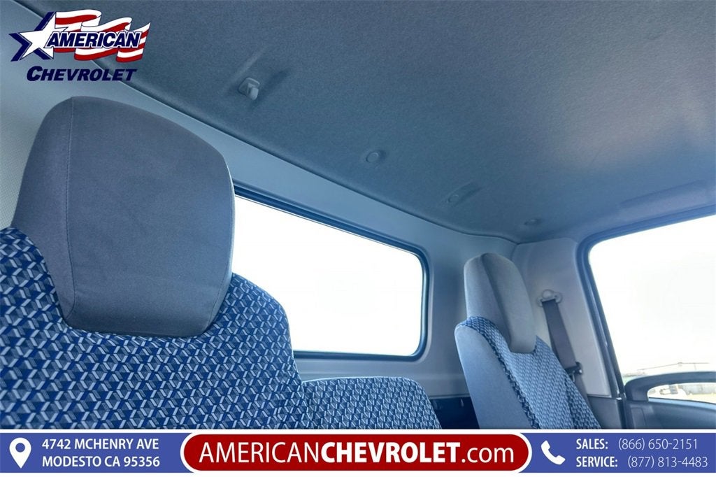 2025 Chevrolet Low Cab Forward 4500 Base