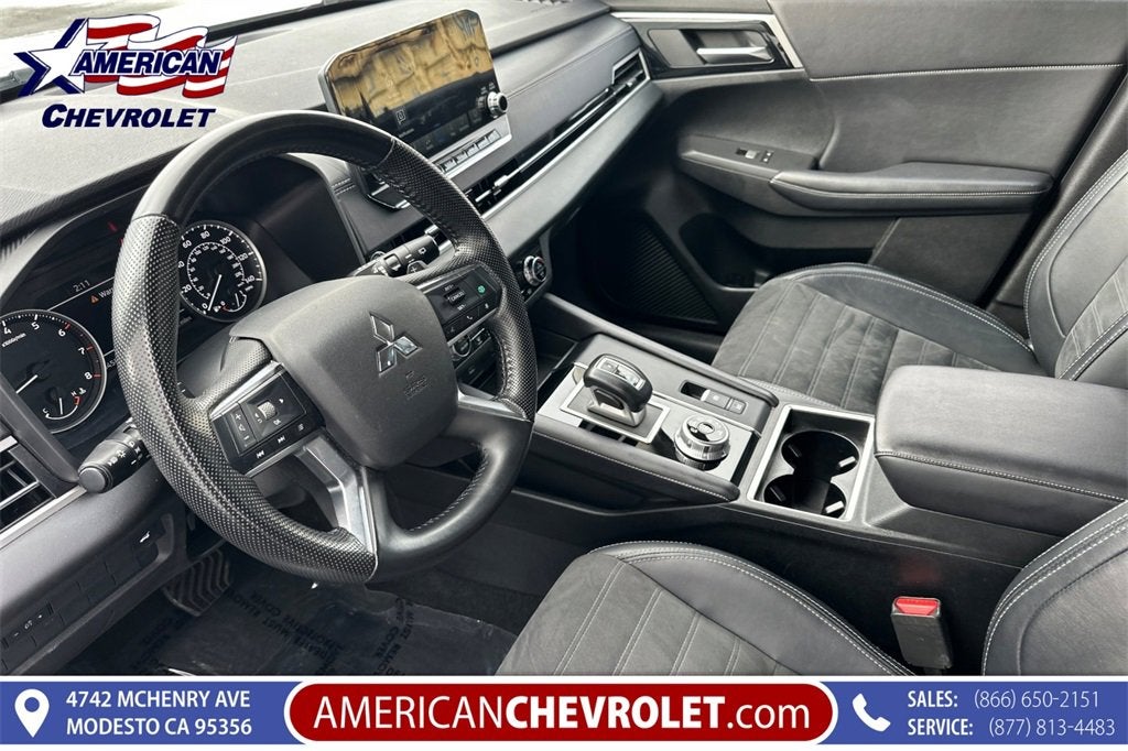 2024 Mitsubishi Outlander SE