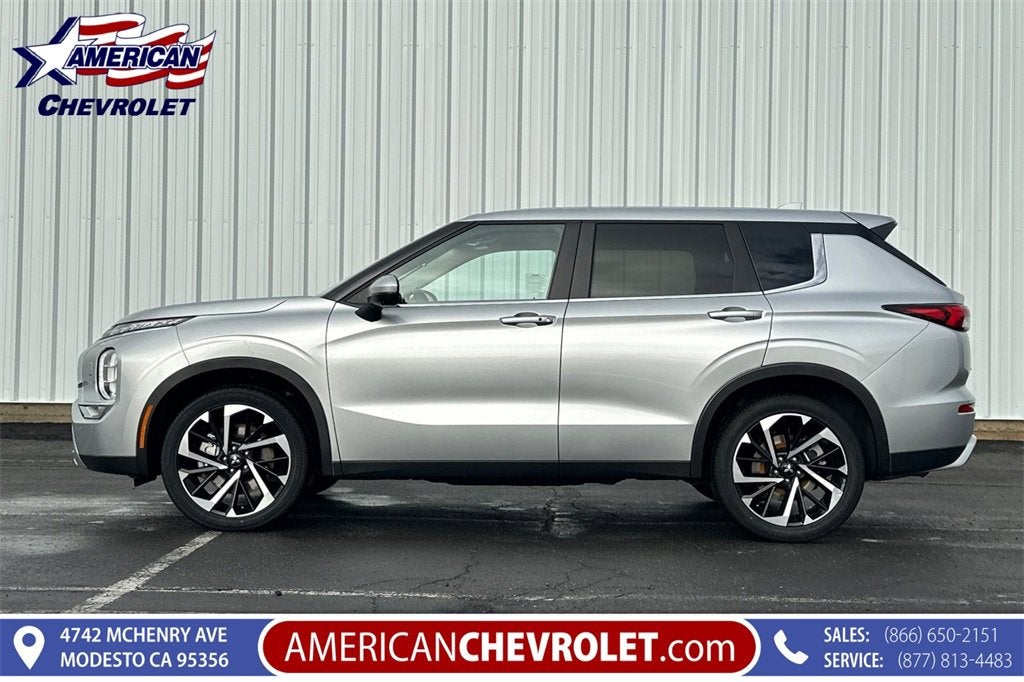 2024 Mitsubishi Outlander SE