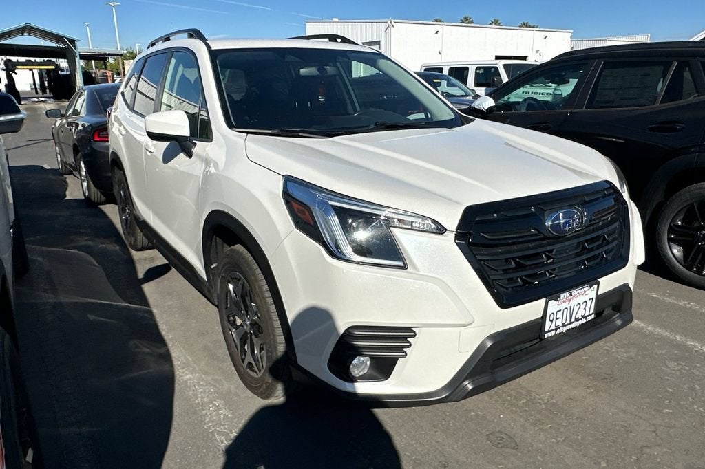 2023 Subaru Forester Premium